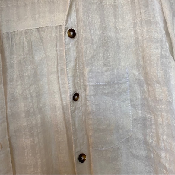 Anthropologie Boyfriend Button-Up🤍 - Picture 2 of 5